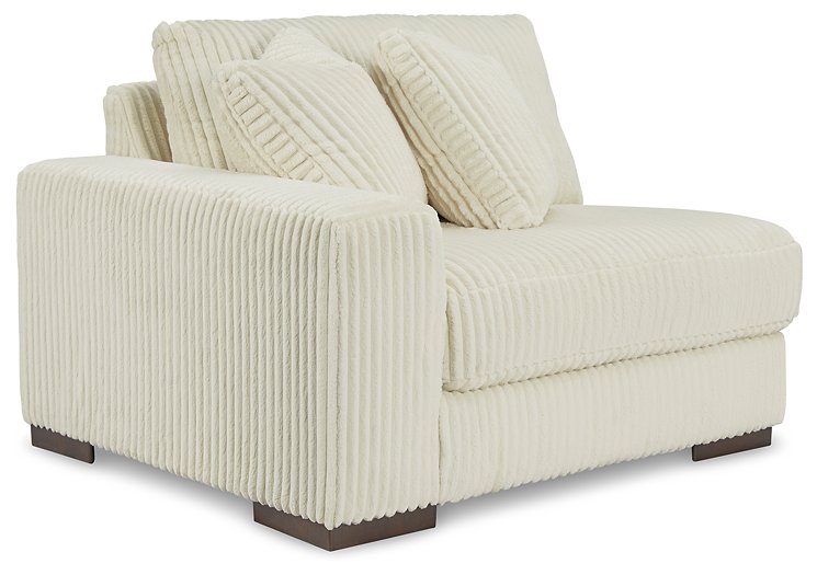 Lindyn Sectional - Sims Furniture