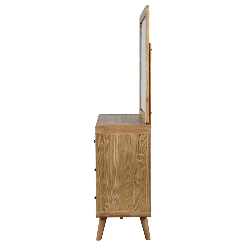 Robyn Dresser with Mirror