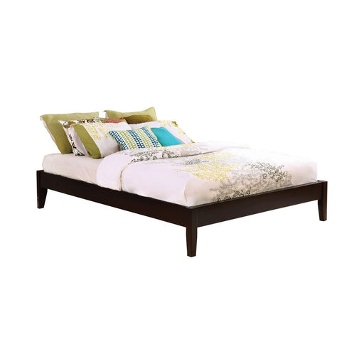 Hounslow California King, E.King, & Queen Universal Platform Bed Cappuccino - Sims Furniture