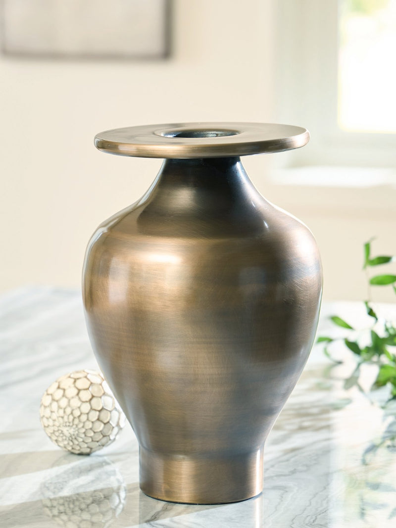 Fedorleigh Vase - Sims Furniture
