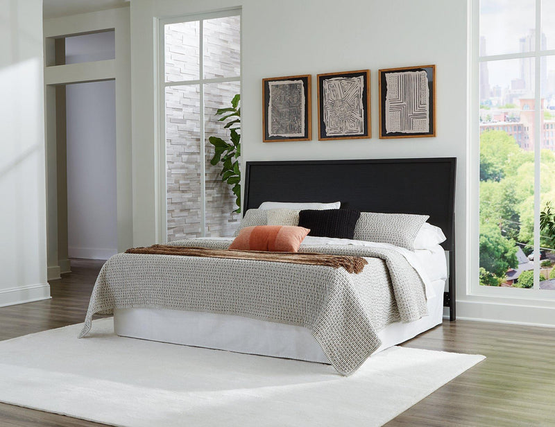 Danziar Bed - Sims Furniture