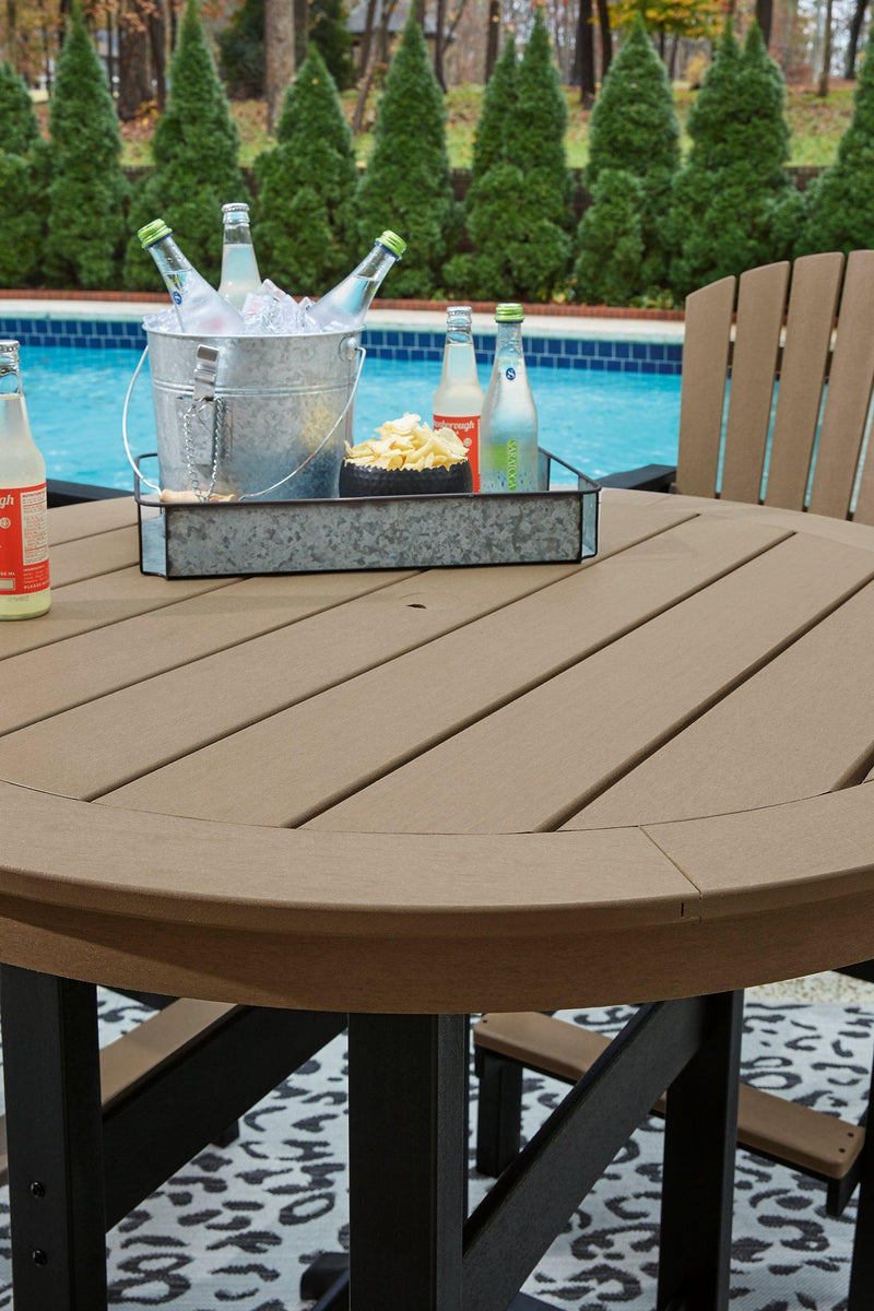 Fairen Trail Outdoor Dining Set - Sims Furniture