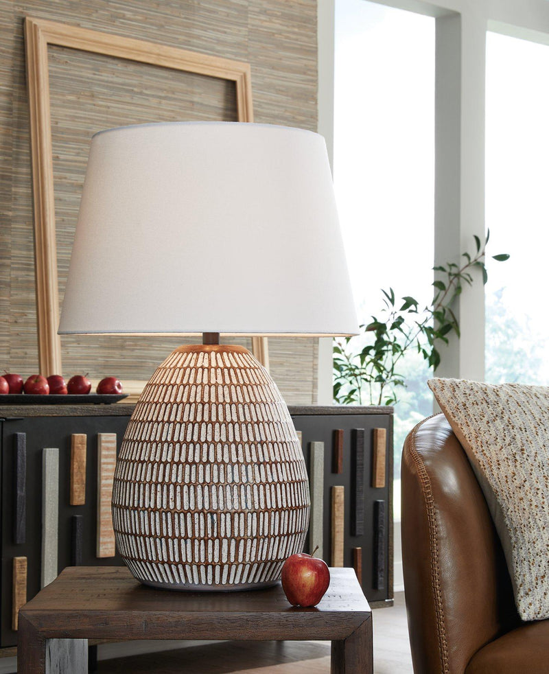 Darrich Table Lamp - Sims Furniture