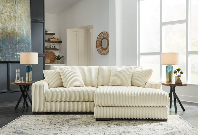 Lindyn Sectional with Chaise - Sims Furniture