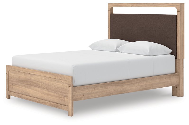Kinlanni Upholstered Bed - Sims Furniture