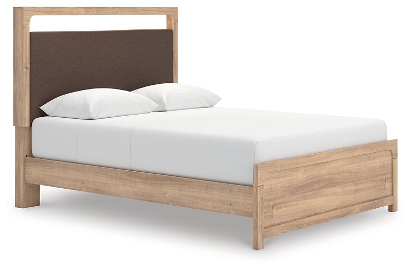 Kinlanni Upholstered Bed - Sims Furniture