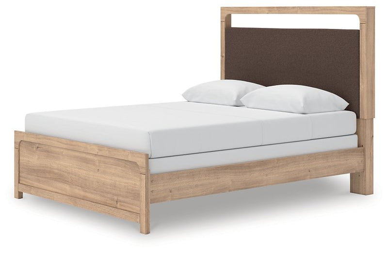 Kinlanni Upholstered Bed - Sims Furniture
