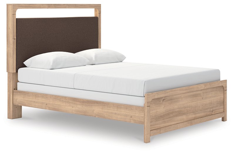 Kinlanni Upholstered Bed - Sims Furniture