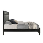 Obsidian 5/0 Q Headboard, Footboard & Slats-Black