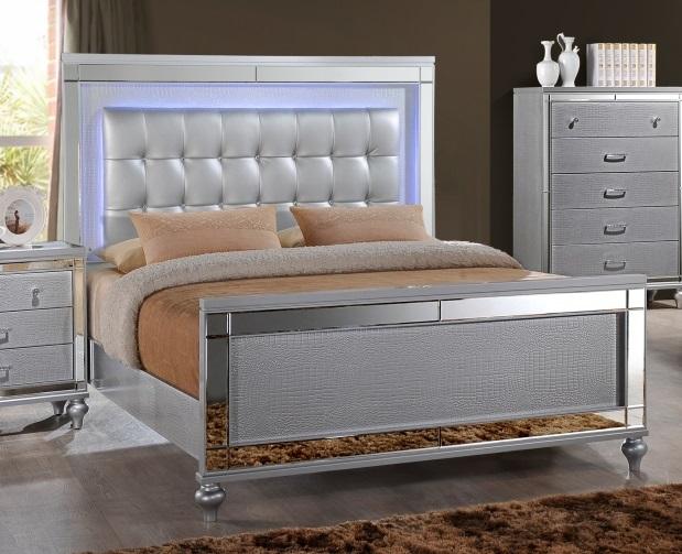 New Classic Furniture Valentino Youth Full Bed in Silver