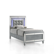 VALENTINO Eastern King-California King K FOOTBOARD & SLATS-SILVER - Sims Furniture